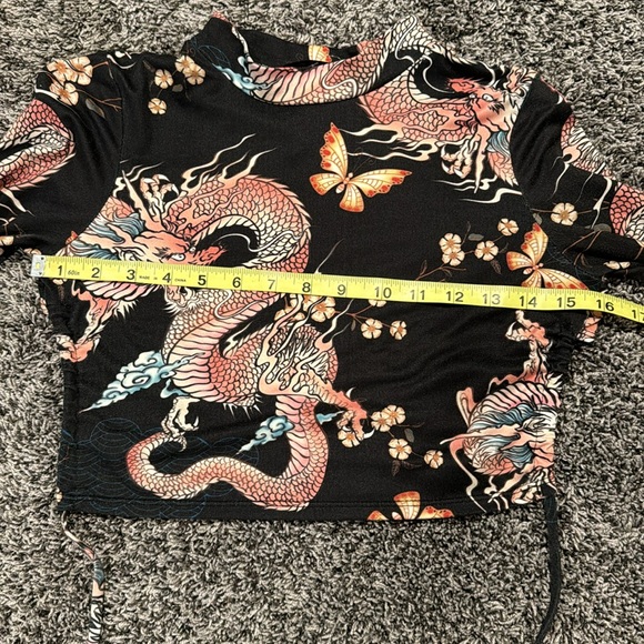 G Mini U.S.A  Long Sleeve Dragon Butterfly Crop Top - Picture 11 of 13